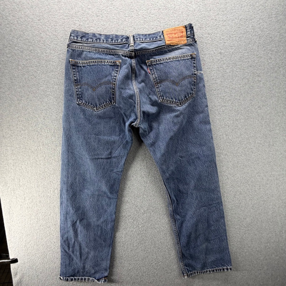 Levis 505 Regular Fit Jeans Mens 35x28 Medium Wash Blue Denim Straight Leg USA - Picture 11 of 12